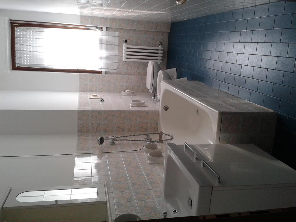 Milan Certosa 3 Bedrooms Exterior photo